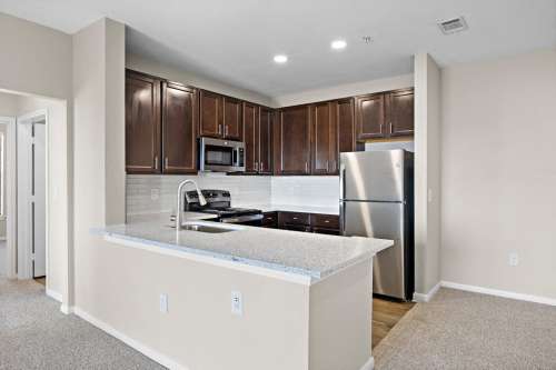 S Bed Las Brisas Apartment Homes 78